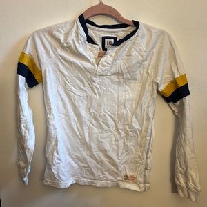 Gap size L long sleeve t shirt